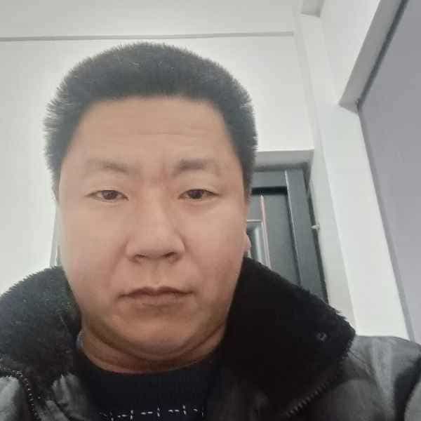 35岁岁四川单身帅哥 - 赤峰吉缘网