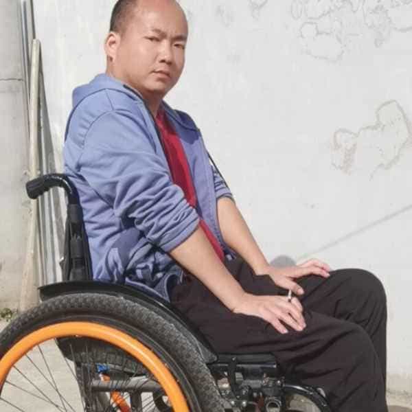 37岁岁陕西单身帅哥 - 赤峰吉缘网