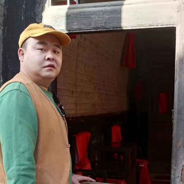 35岁岁陕西单身帅哥 - 赤峰吉缘网