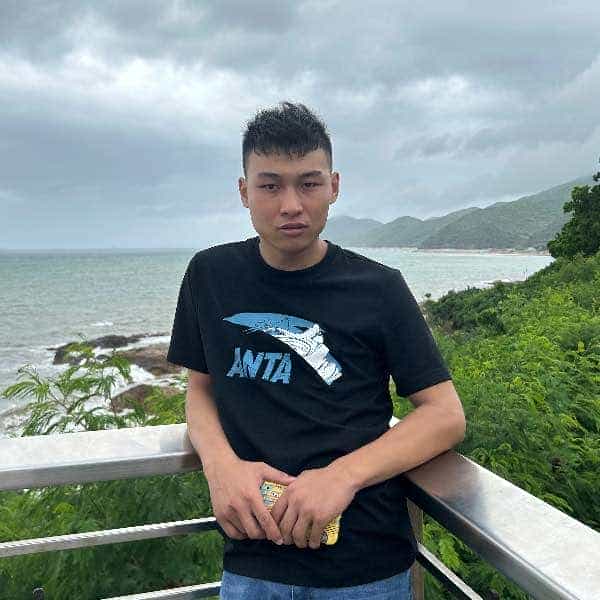 28岁岁山东单身帅哥 - 赤峰吉缘网