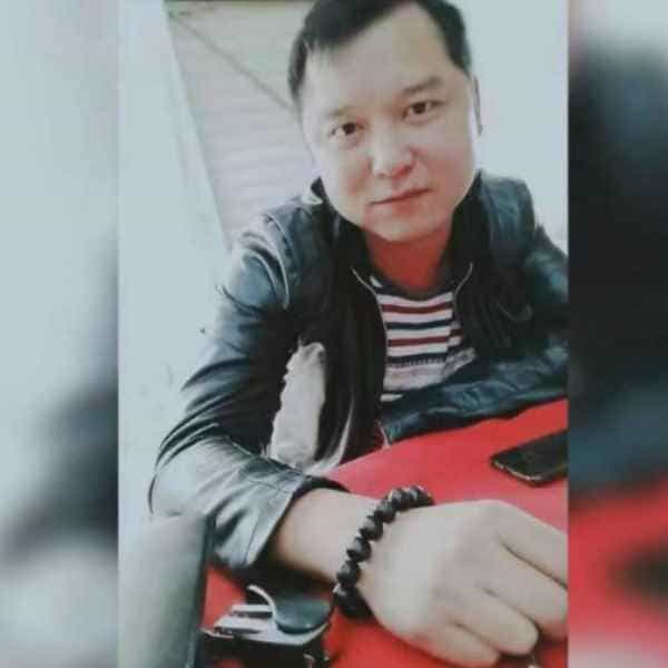 40岁岁湖南单身帅哥 - 赤峰吉缘网