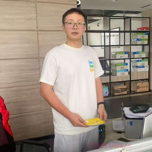 30岁岁江苏单身帅哥 - 赤峰吉缘网