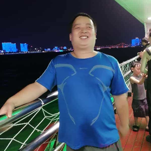 31岁岁湖北单身帅哥 - 赤峰吉缘网