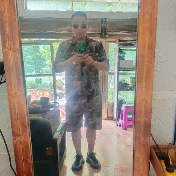 39岁岁贵州单身帅哥 - 赤峰吉缘网